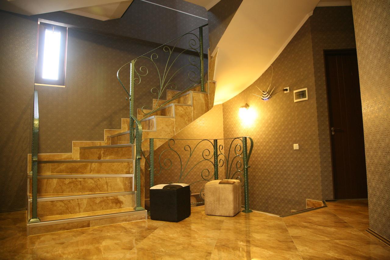 Hotel Pyramida Tbilisi Exterior photo