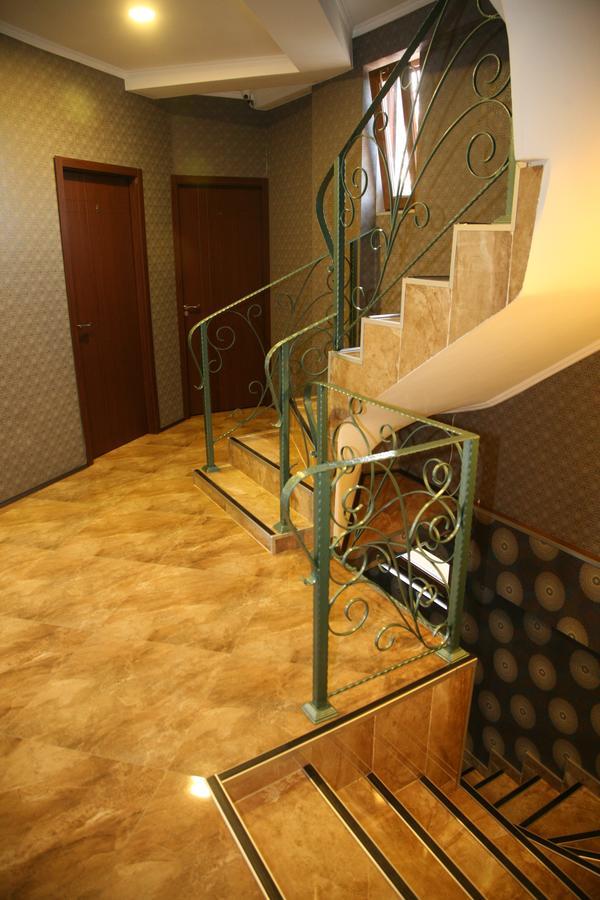 Hotel Pyramida Tbilisi Exterior photo